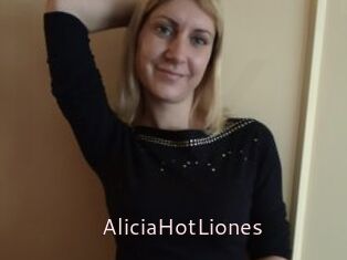 AliciaHotLiones