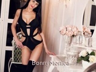 Bonny_Monica