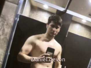 Daniel_devon