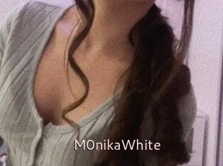 M0nikaWhite