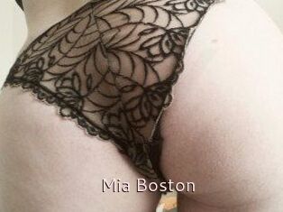 Mia_Boston