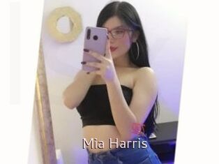 Mia_Harris