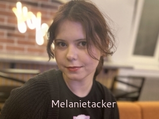 Melanietacker