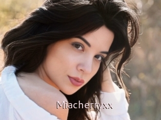 Miacherryxx