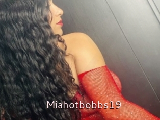 Miahotbobbs19