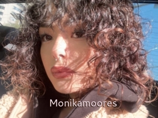 Monikamoores