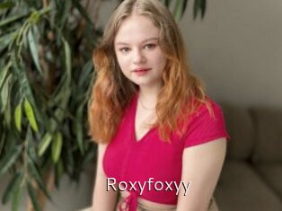 Roxyfoxyy