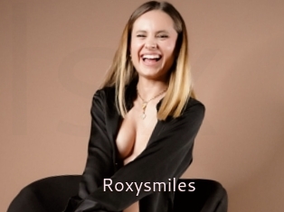 Roxysmiles