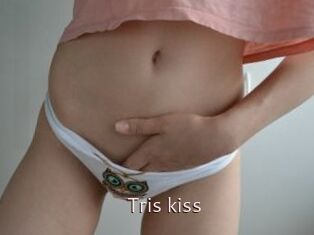 Tris_kiss